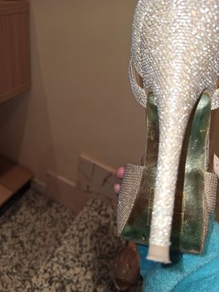 zapato dorado 37 