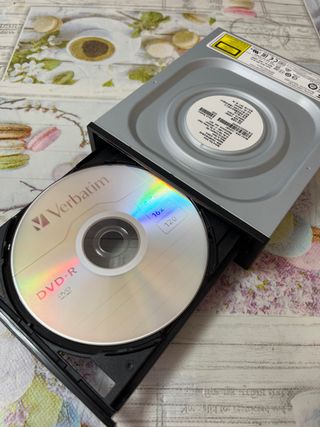 ASUS Grabador-Lector cd y dvd para ordenador. 