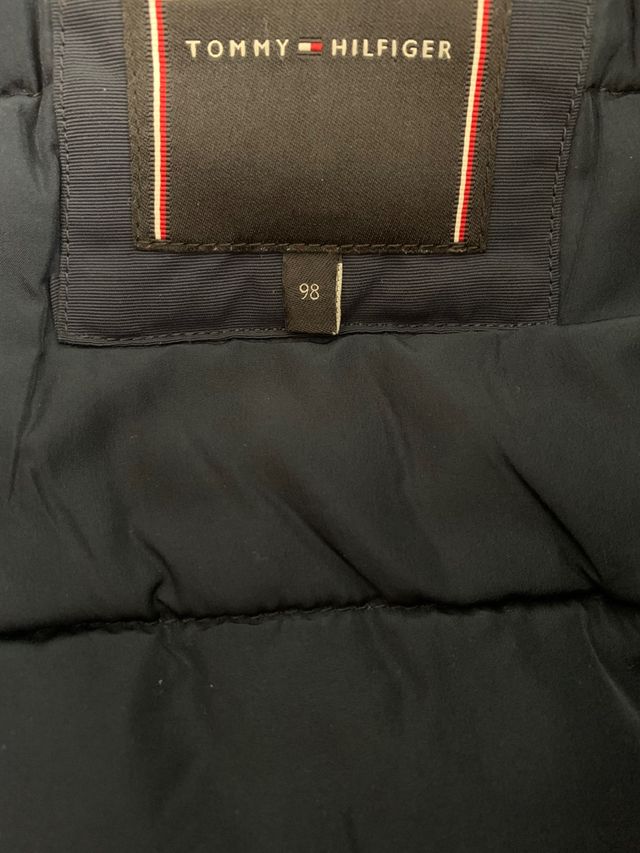 Abrigo Tommy Hilfiger 98cm