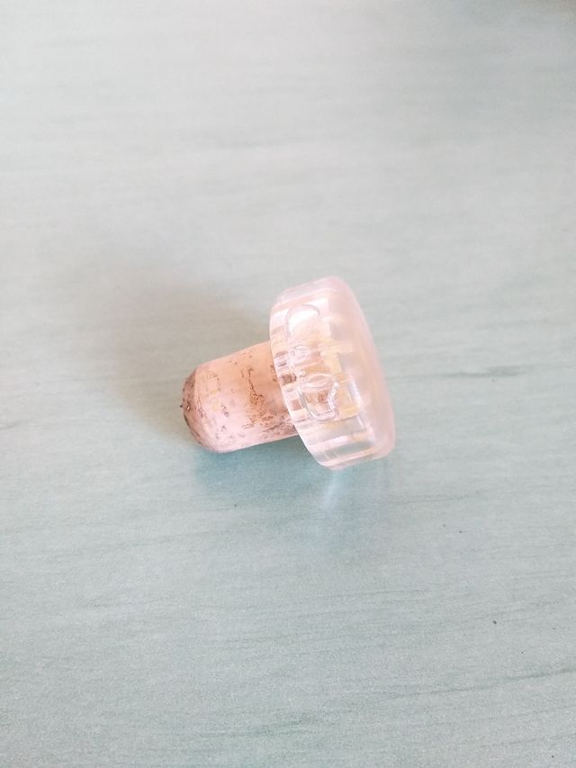 Garrafa de vidro antiga.