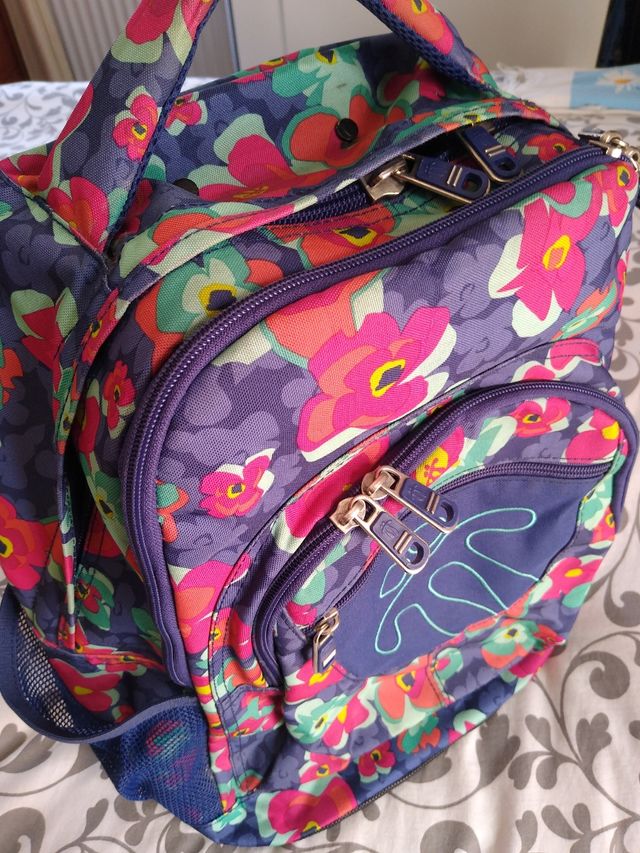 Mochila escolar estampado, marca Totto