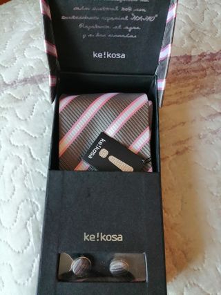 Corbata más gemelos 