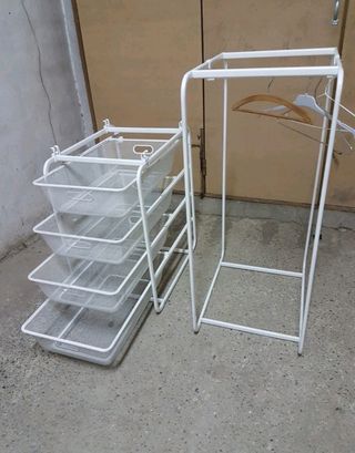Estructura de colgador y cajones