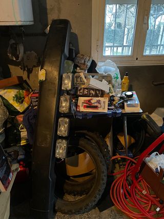 Se vende defensa y cubre bujes