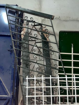 Rejas de escalera,ventanas y puertas