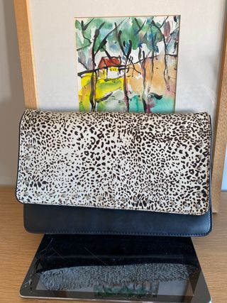 Bolso negro estampado