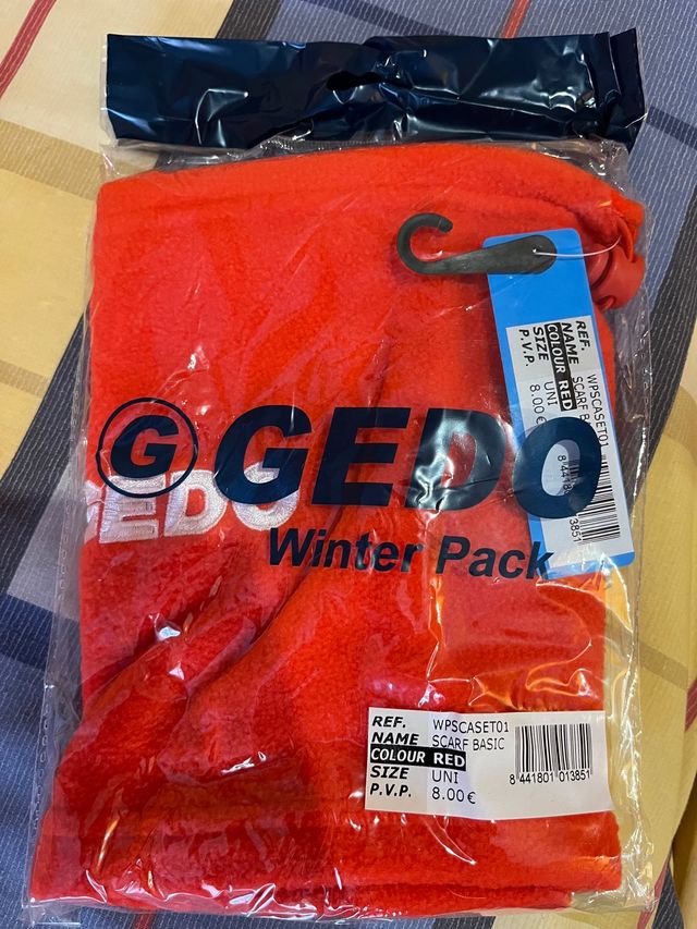 Sudadera + guantes + gorro + braga