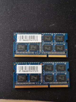 3 slot Ram da 2gb cad.