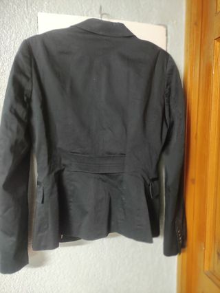 americana negra talla L zara 