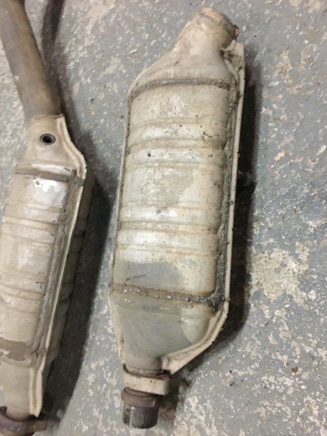 CATALIZADORS VACIOS DE BMW E34 530i V8