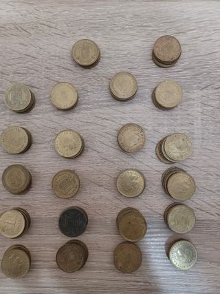 monedas pesetas, duros,  etc