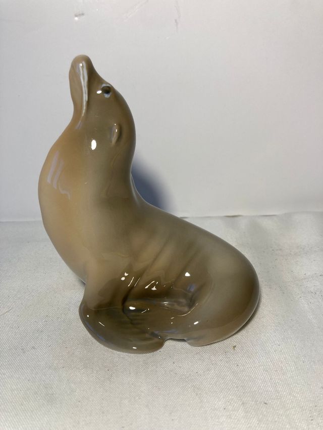 FIGURA IN PORCELLANA 13 CM