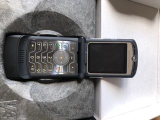 Motorola V3