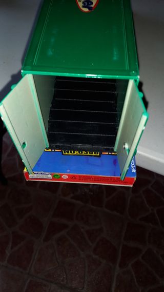 camion juguete C14 C15