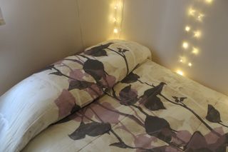 Colcha edredón de cama nido de 90.