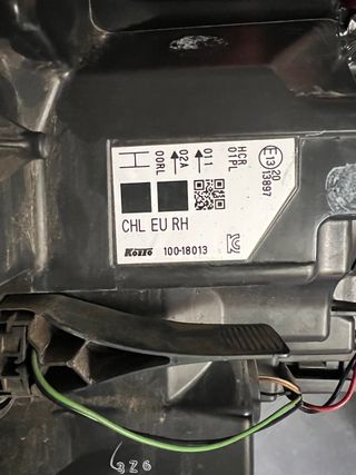 Faro Nissan qashqai j11