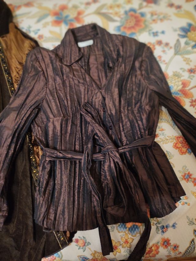 Camisa satinada efecto kimono