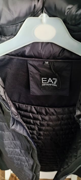 chaqueta Emperio Armani pluma