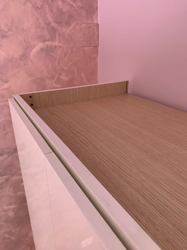 Armadio laccato a 5 ante molto bello