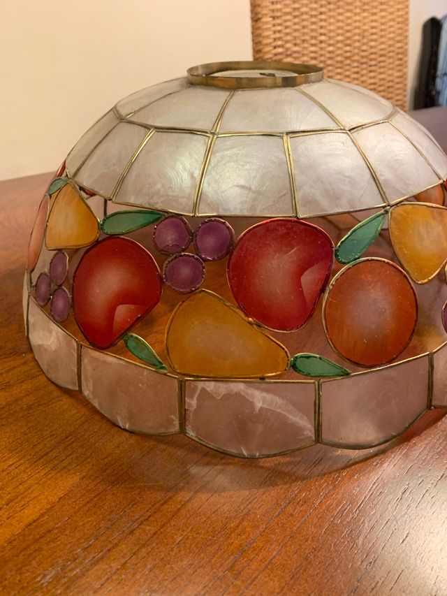 Lampada originale in madreperla