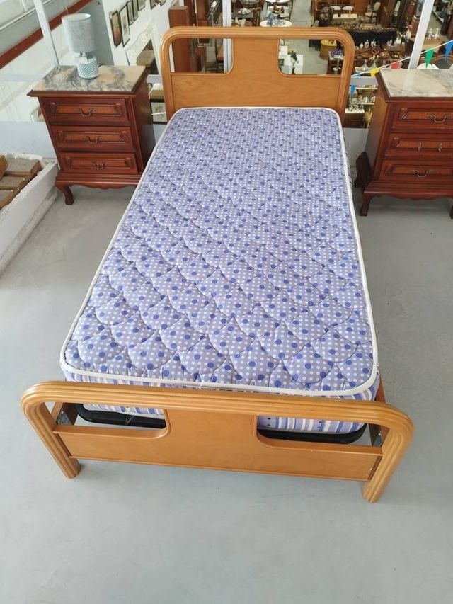 CAMA DE CUERPO Y MEDIO