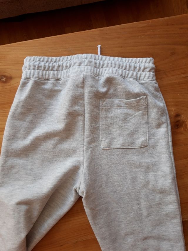 Pantalón chándal. Talla 13-14.