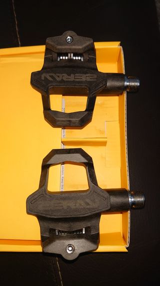 Pedales carretera Zeray