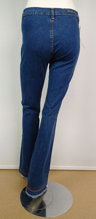 Pantalón vaquero campana vintage.