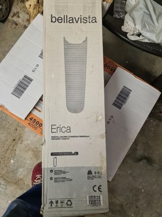 Vendo lavabo, rubinetto e 2 colonne per lavabo