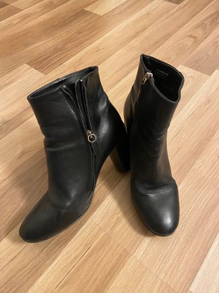 Botines de piel Mango