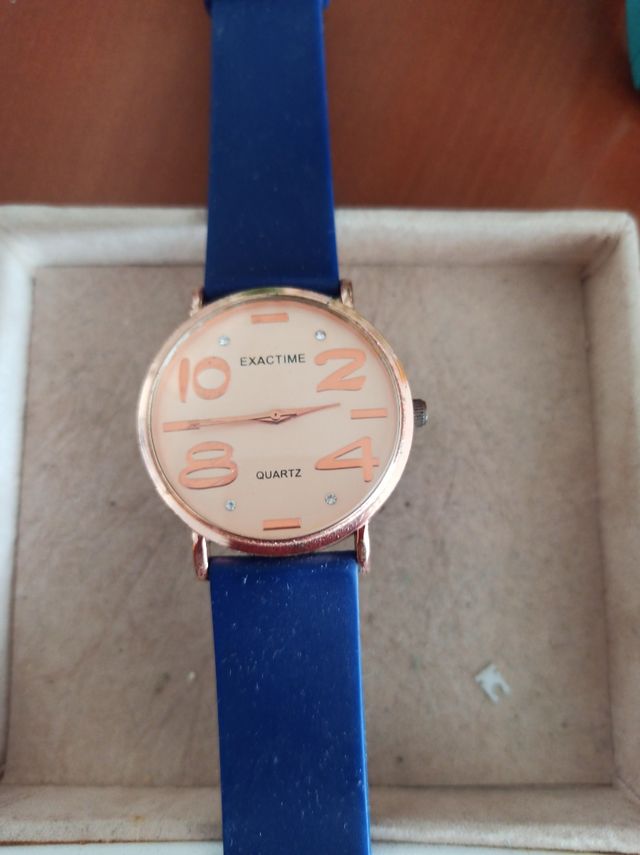 Reloj digital Roxy y Exactime