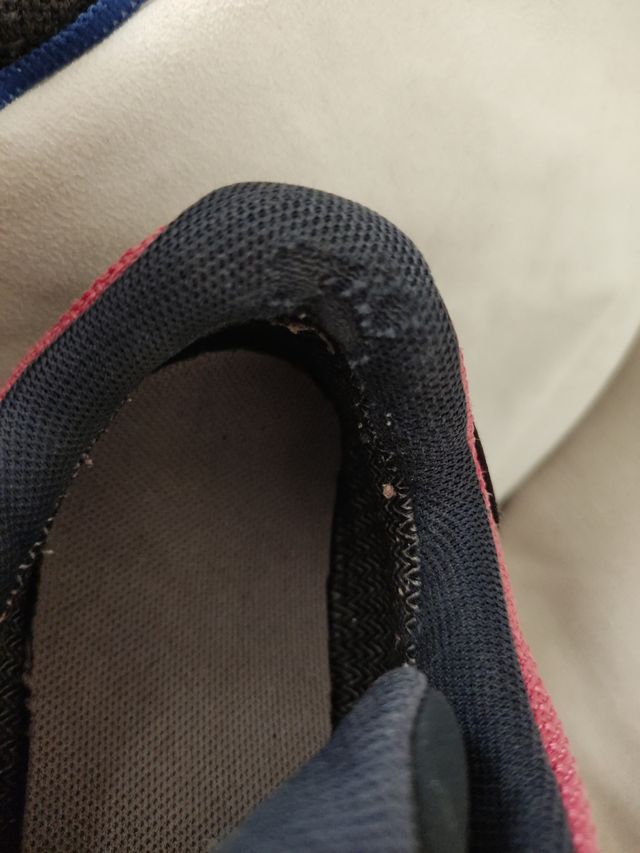 Zapatillas trekking, talla 38, marca Quechua