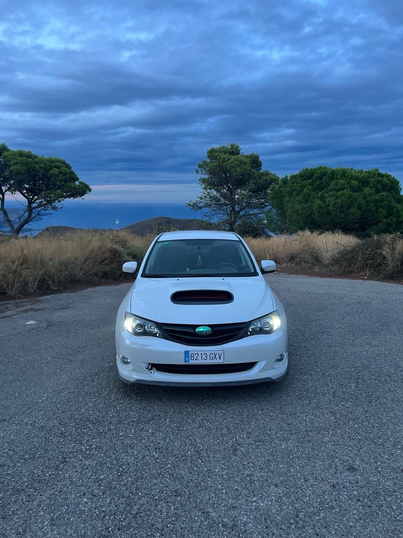 Subaru Impreza 2010 - foto 1