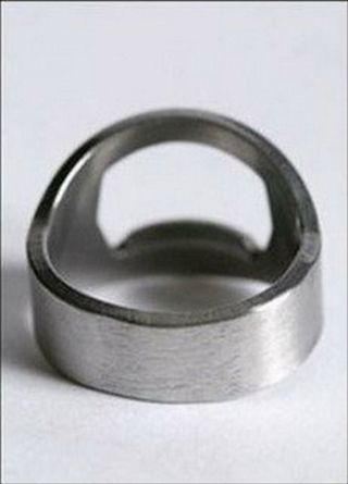 REGALO  anillo abridor de botellas 