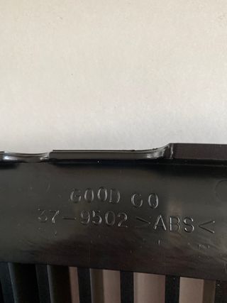 Parrilla delantera sin logo SEAT Ibiza 9/99 - 5-02