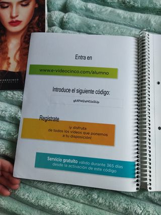 Libro de Peluquería y estilismo masculino.