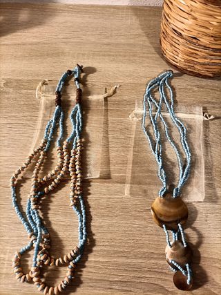set collane perline e legno celesti