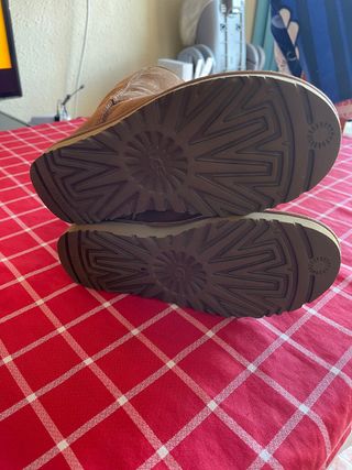 Vendo bota de invierno de marca UGG