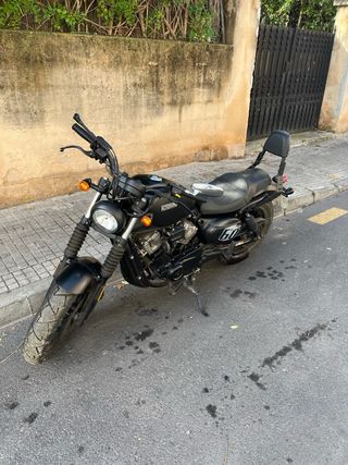 Hyosung Aquila GV125S 2020 (125cc)