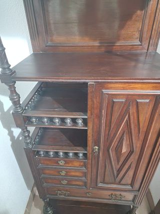 Mueble decoración antiguo de madera