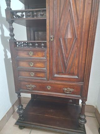 Mueble decoración antiguo de madera