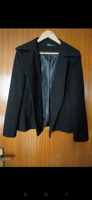 Chaqueta de paño corta color negro