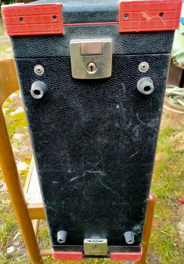 contenitore per  effetti impianti