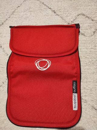Cubrepies rojo Bugaboo buffalo