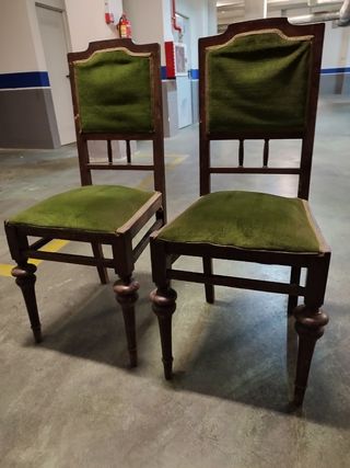 4 Sillas antiguas