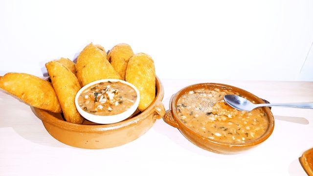 deliciosas empanadas colombianas y listas valencia