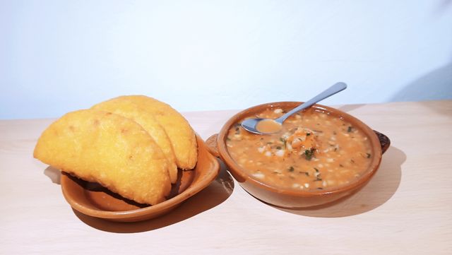 deliciosas empanadas colombianas y listas valencia