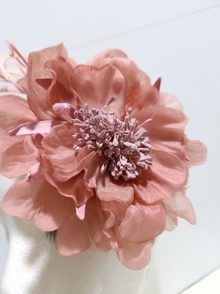 TOCADO DE FLOR ROSA PALO NUDE