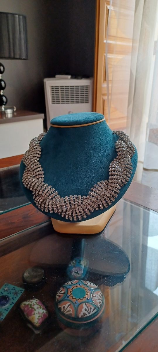 GARGANTILLA DE CIRCONITA