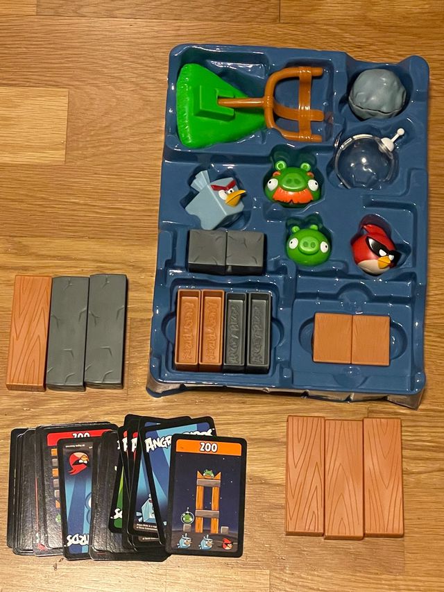 SPACE MATTEL ANGRY BIRDS (gioco spaziale)